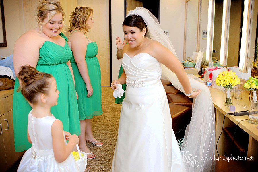 Richard and Anna's Wedding at Watermark Community Church | Dallas Wedding Photographers Richard and Anna's Wedding at Watermark Community Church | Dallas Wedding Photographers